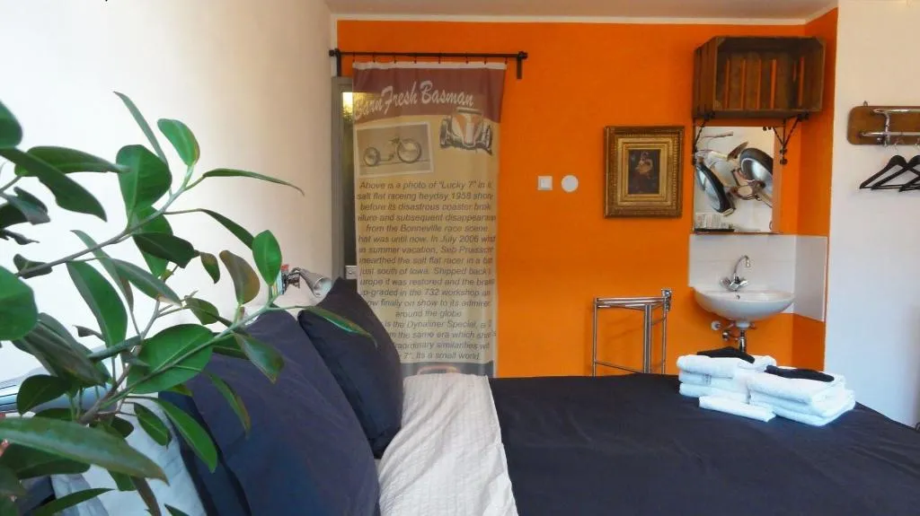 Room, Bed & Breakfast Amsterdam West, Amsterdam