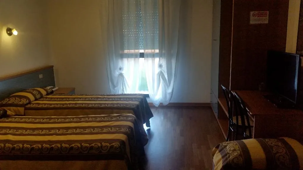 Double or Twin STANDARD Room, Hotel Le Colombelle, Venice