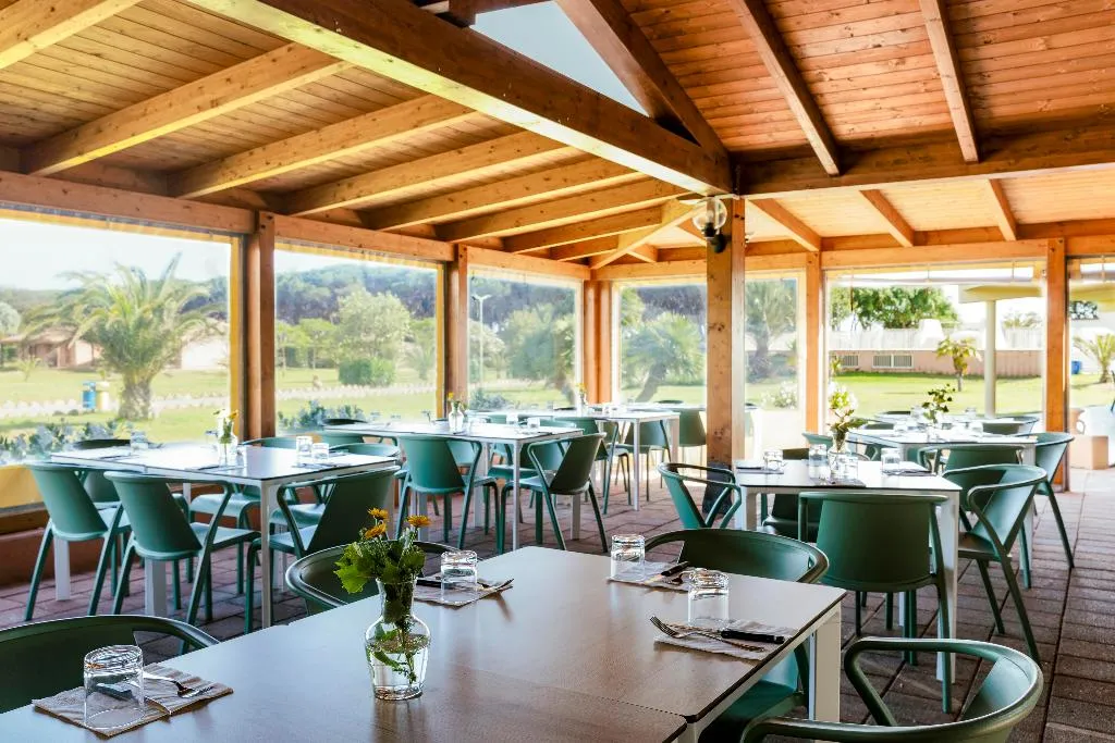 Restaurant, Gitavillage California, Rome