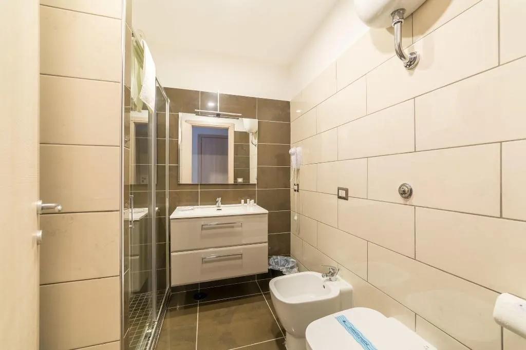 Room, Be Italian Bovio Flats, Naples