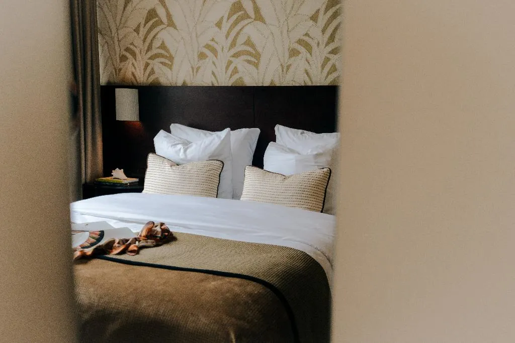 DOUBLE STANDARD Room, Hotel Omega, Amsterdam