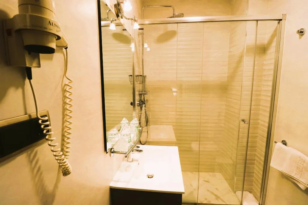 TWIN STANDARD Room, Hostal Hispano-Argentino Gran Via, Madrid