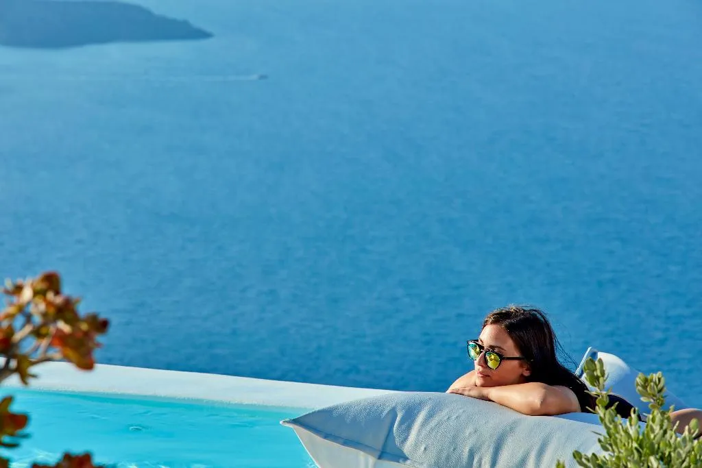 JUNIOR SUITE SEA VIEW Room, Alti Santorini Suites, Santorini