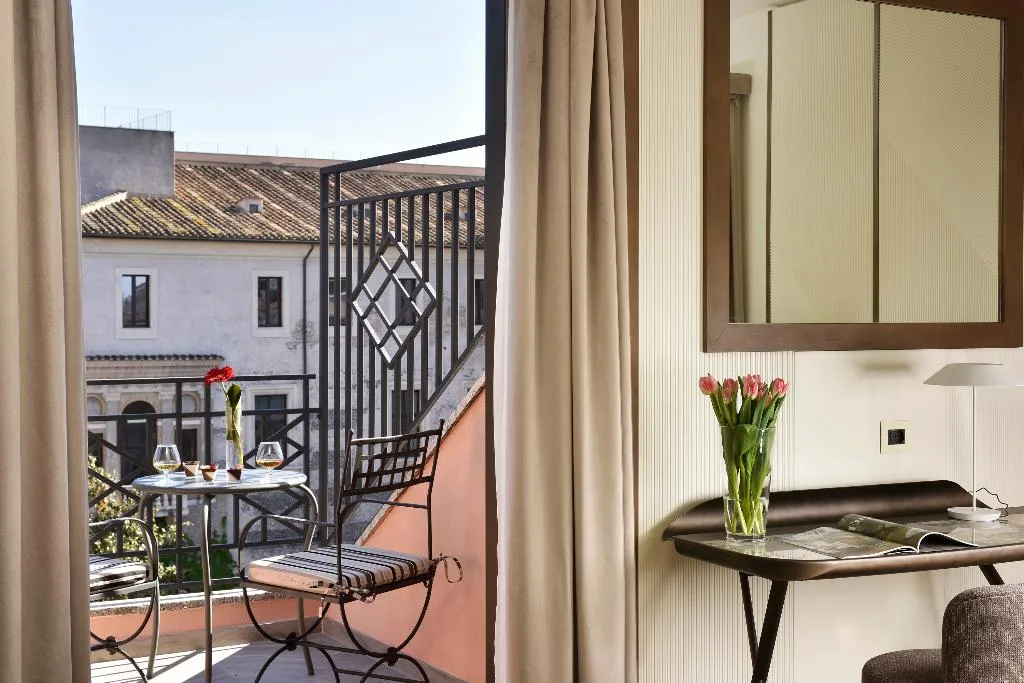SUITE WITH JACUZZI WITH VIEWS Room, Grand Hotel Palatino, Rome