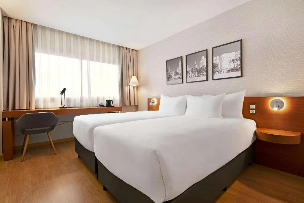 TWIN Accessible Room, Ramada by Wyndham Valencia Almussafes, Valencia