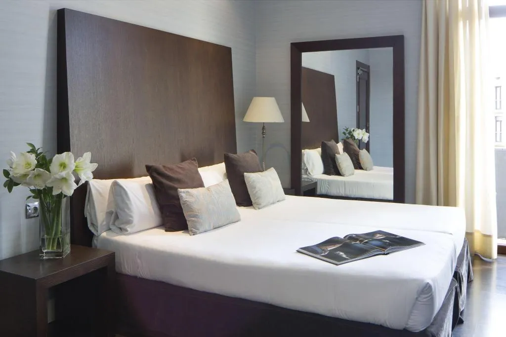 DOUBLE WITH VIEWS Room, Hotel Ramblas Internacional, Barcelona