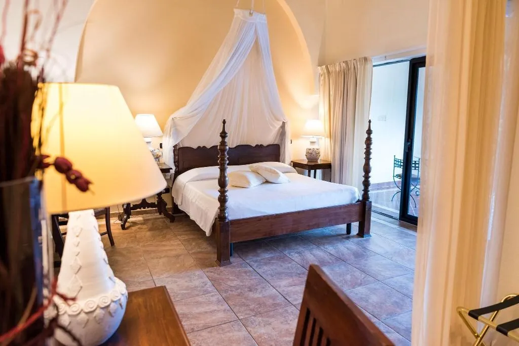 SUITE WITH DOUBLE BED Room, Costa Dei Fiori, Cagliari