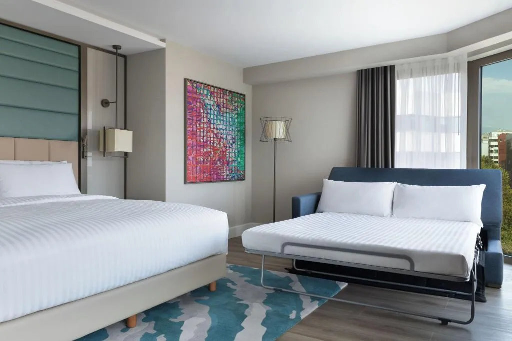 FAMILY ROOM PARTIAL SEA VIEW Room, Izmir Marriott, Izmir