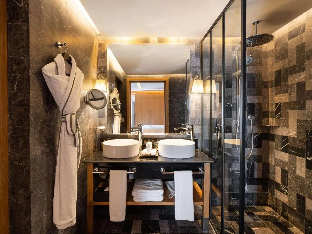 JUNIOR SUITE KING SIZE BED Room, Sofitel Marrakech Palais Imperial & Spa, Marrakech