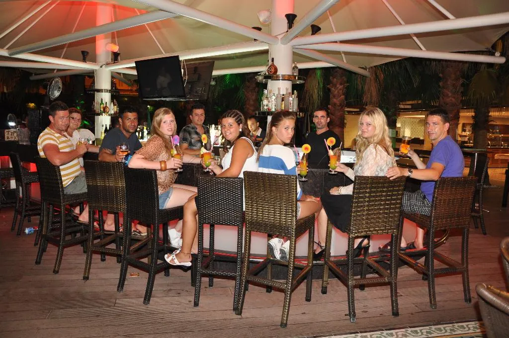 Bar, Fougere, Antalya