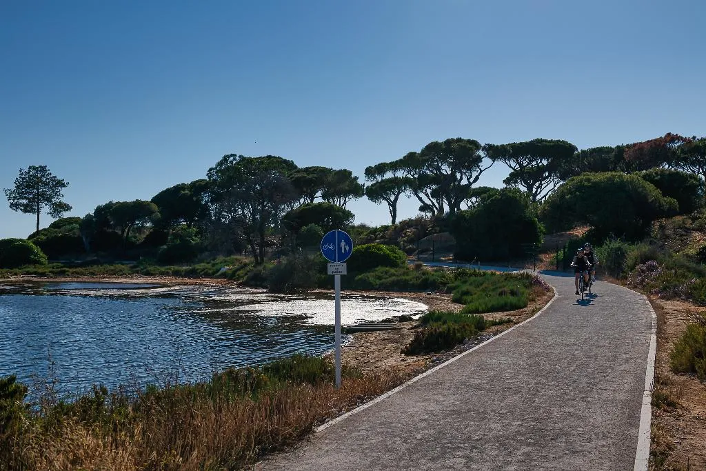 Sports and Entertainment, Domes Lake Algarve, Algarve