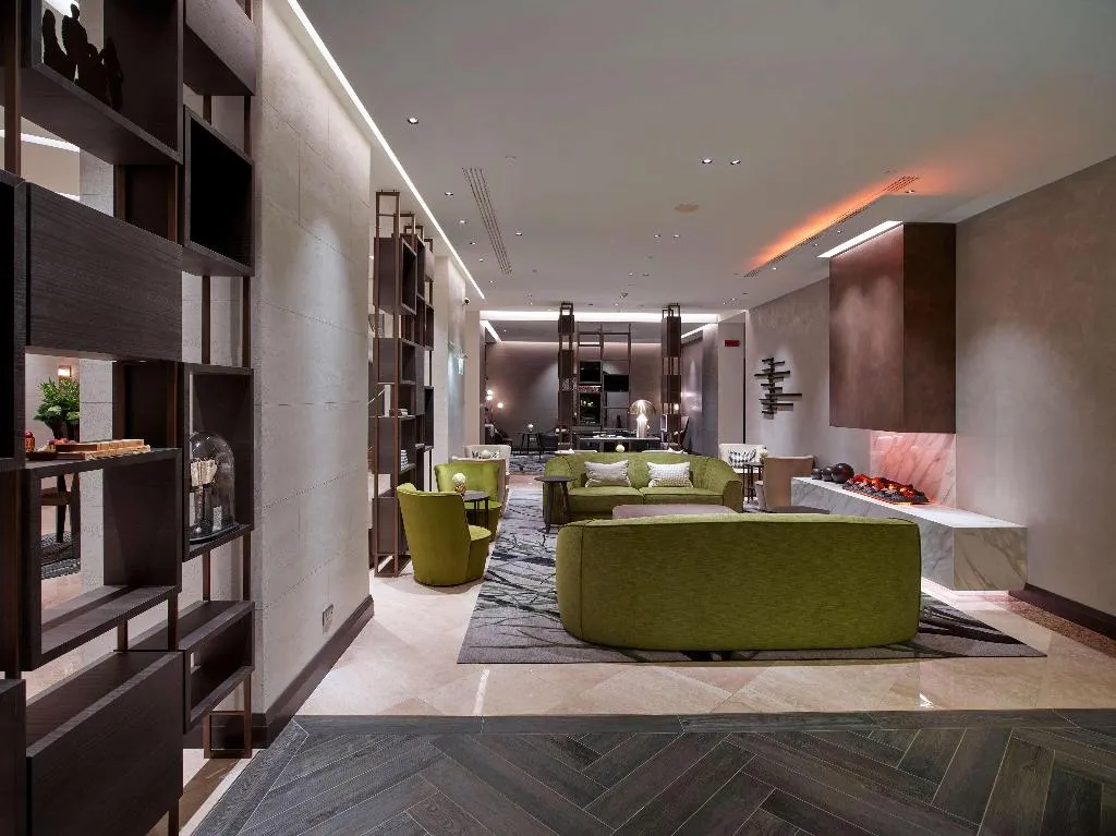 Lobby, Hilton Milan, Milan