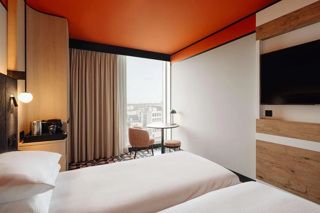 Room, DoubleTree by Hilton Amsterdam Centraal Station, Amsterdam