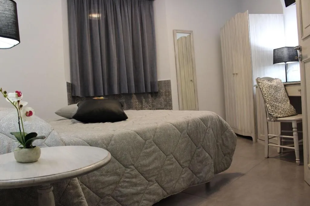 Room, Conte Luna, Catania