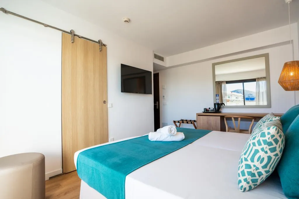 TWIN COMFORT Room, Bahia de Alcudia Hotel & Spa, Majorca