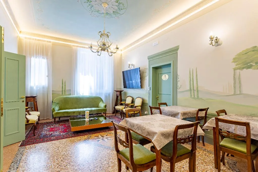 Lobby, Villa Tortorelli, Florence