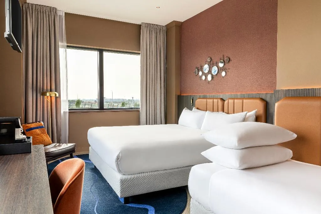 TRIPLE STANDARD Room, Corendon Urban Amsterdam Schiphol Airport, Amsterdam