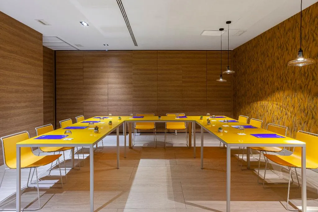 Conferences, Macia Sevilla Kubb, Seville