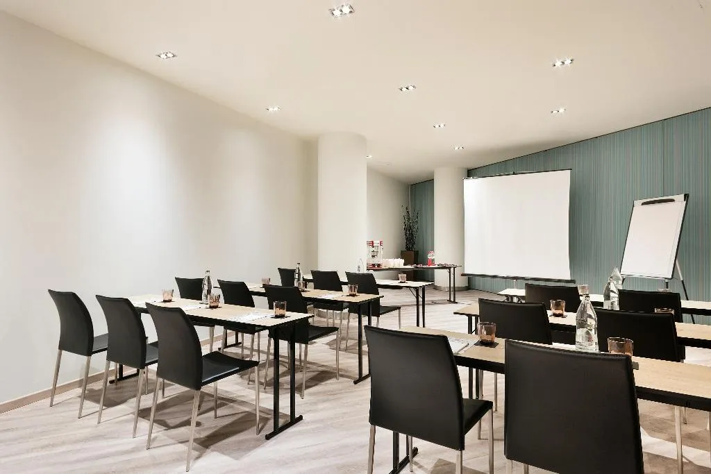 Conferences, Hotel Barcelona Condal Mar Affiliated by Meliá, Barcelona
