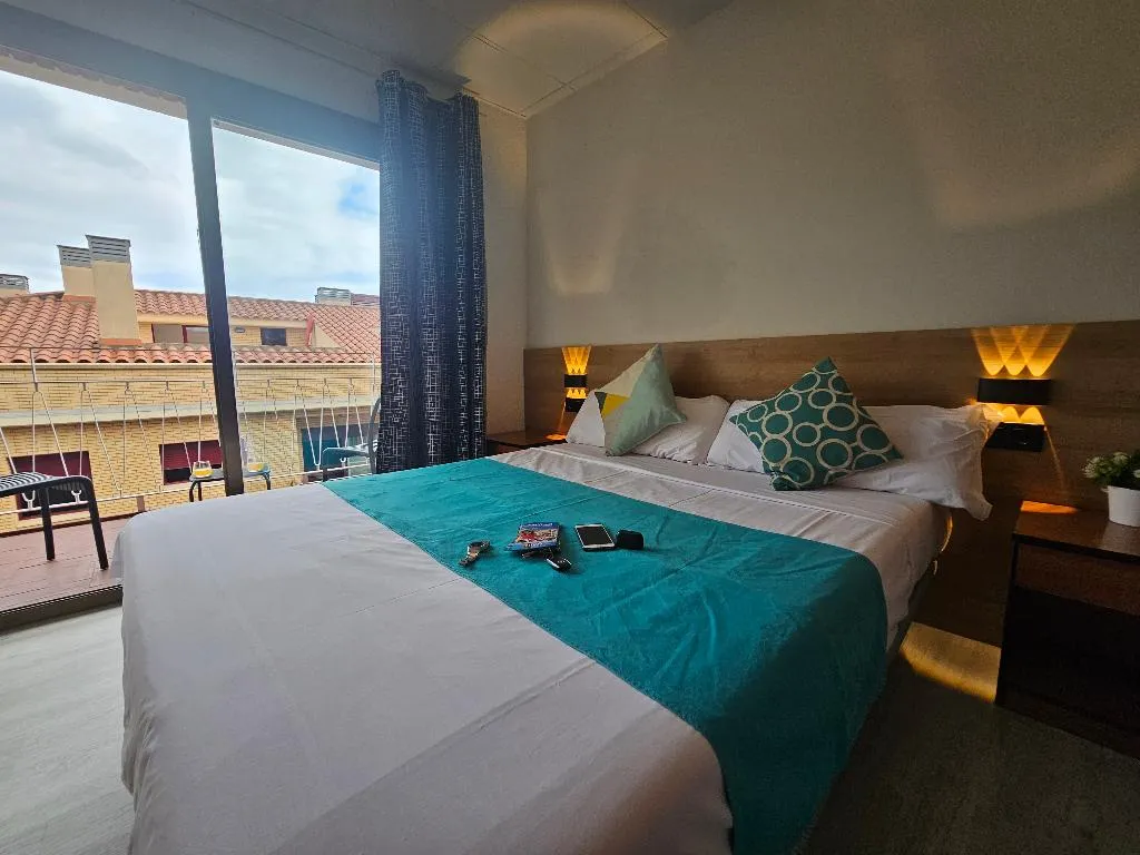 Double or Twin STANDARD Room, Marisol, Costa Brava