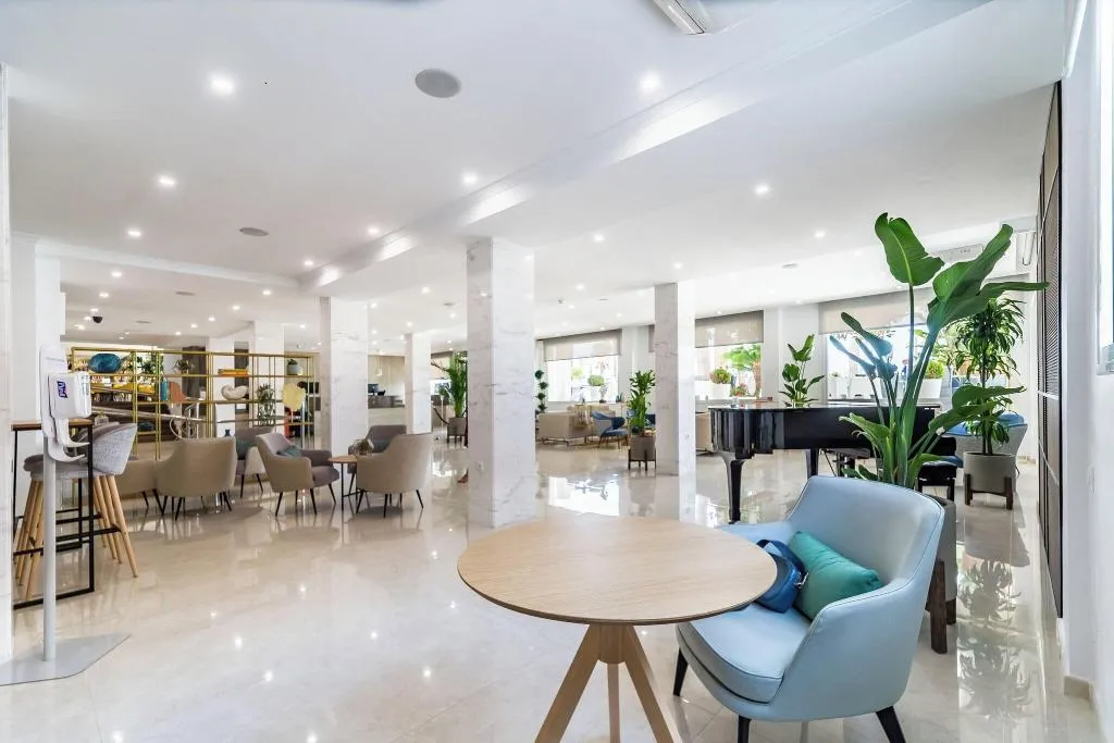 Lobby, Hotel Las Arenas Affiliated by Meliá, Costa Del Sol