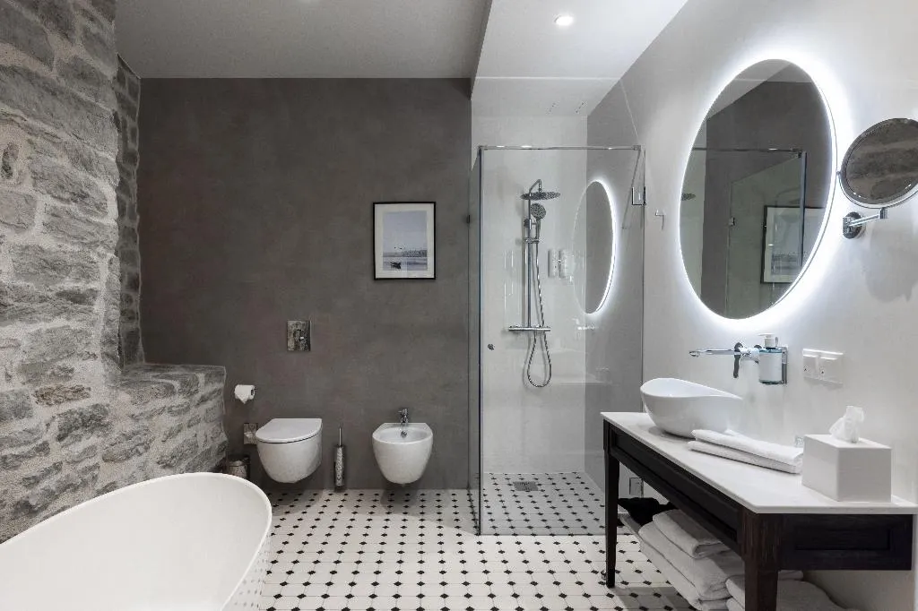 JUNIOR SUITE DELUXE Room, Nunne Boutique Hotel, Tallinn