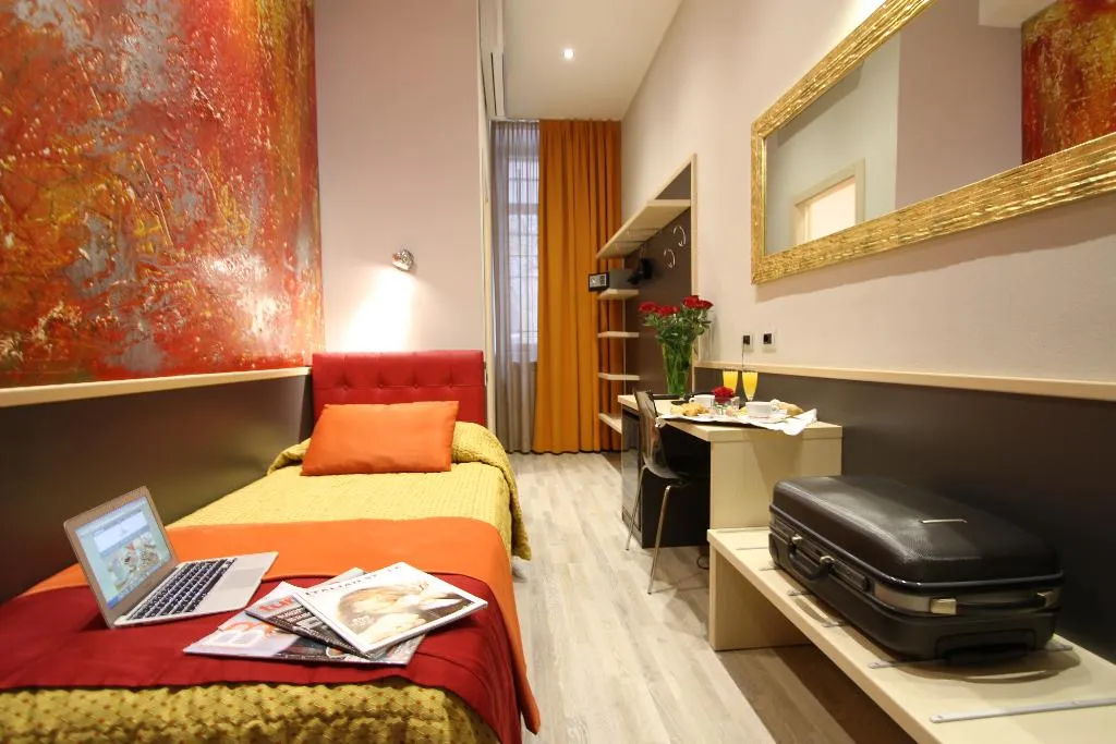 SINGLE BASIC Room, Hotel Demó, Milan