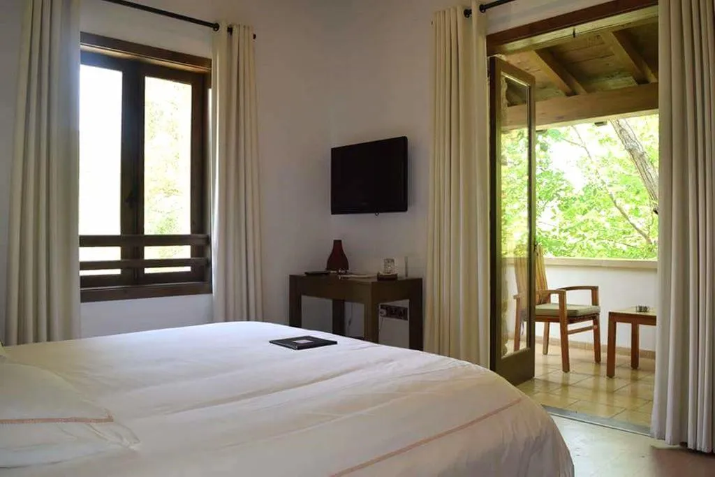 SINGLE STANDARD Room, Ayii Anargyri Natural Healing Spa, Cyprus
