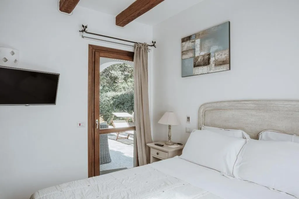 Room, Relais Villa Carola, Olbia