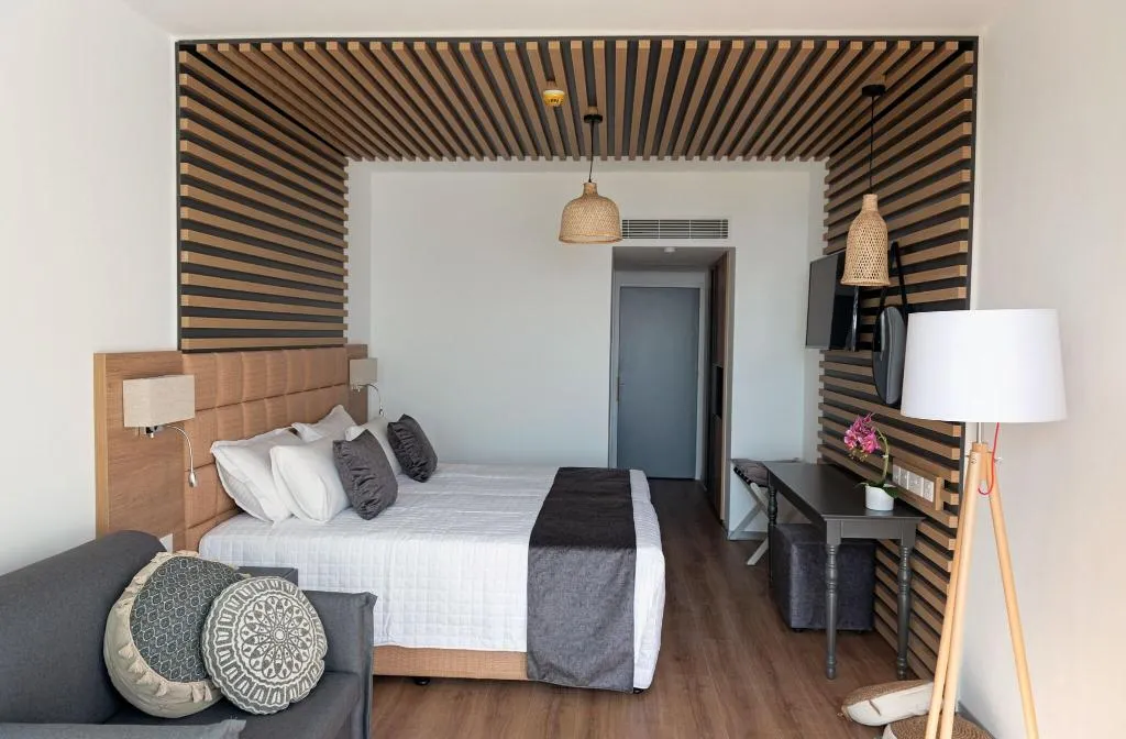 STUDIO KING SIZE BED Room, Piere Anne Beach Hotel, Cyprus