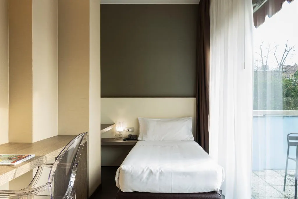 SINGLE STANDARD Room, Hotel Tiziano - Gruppo MiniHotel, Milan