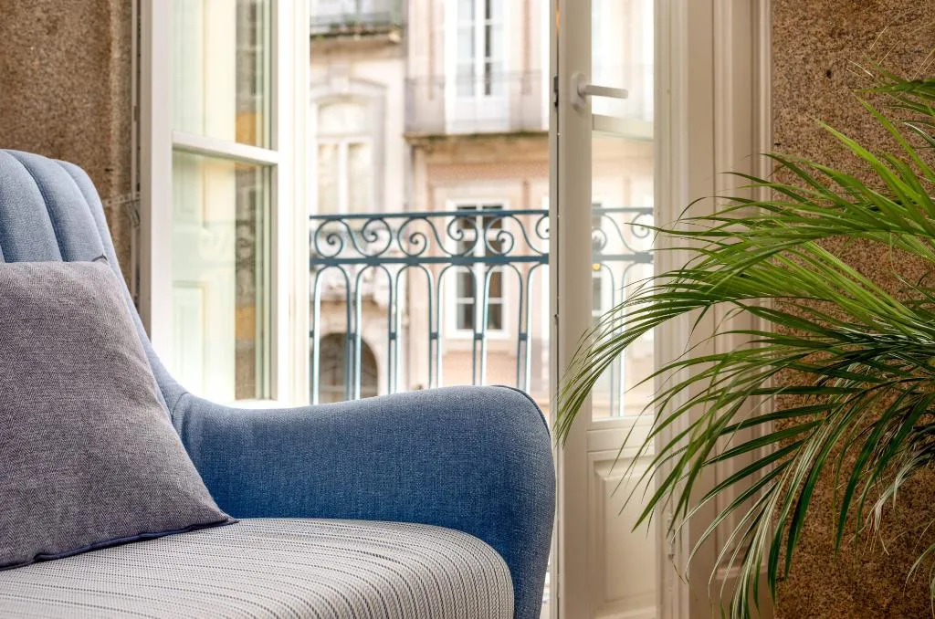 STUDIO WITH BALCONY Room, Rs Porto Historic Center, Porto