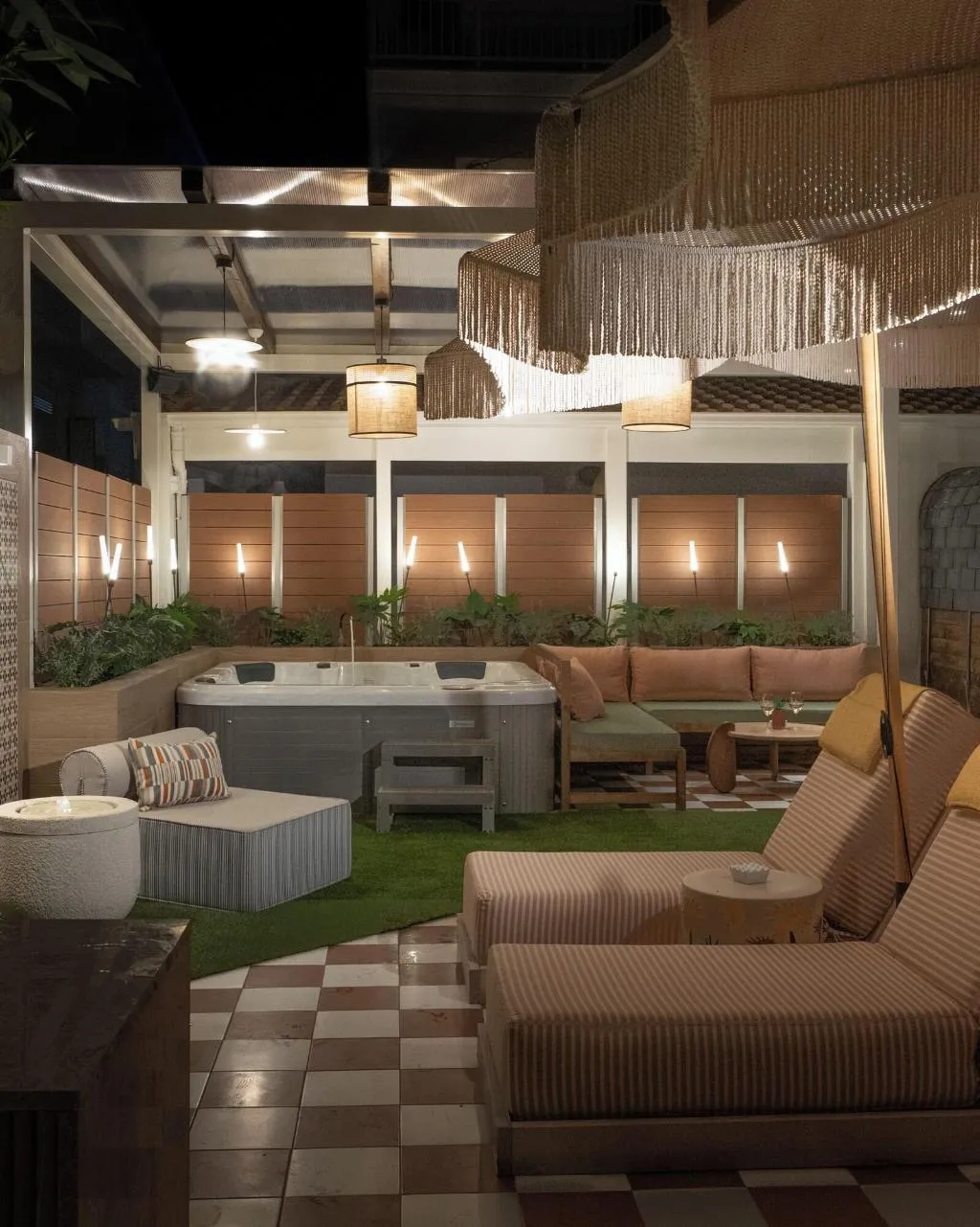 Sports and Entertainment, Elle Rooms & Suites, Thessaloniki