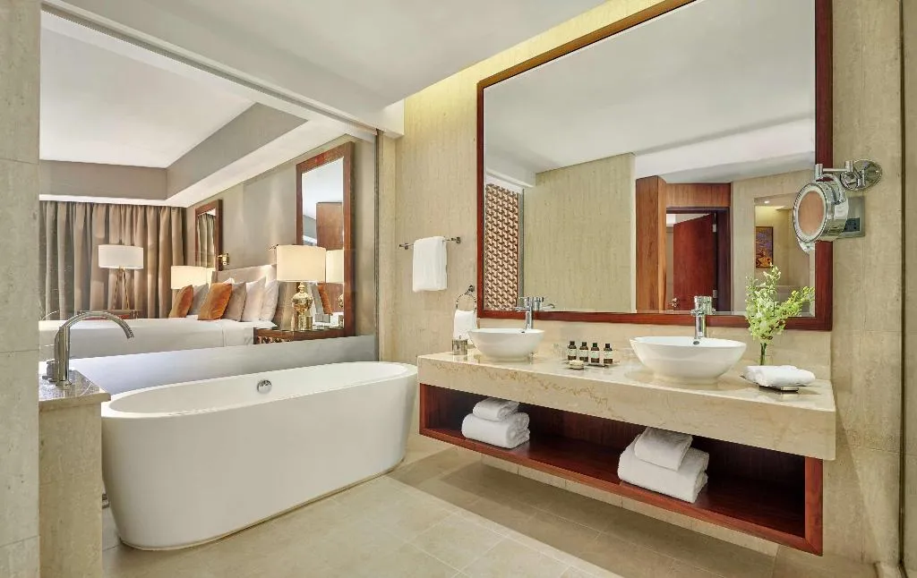 Room, Fairmont Ajman, Dubai