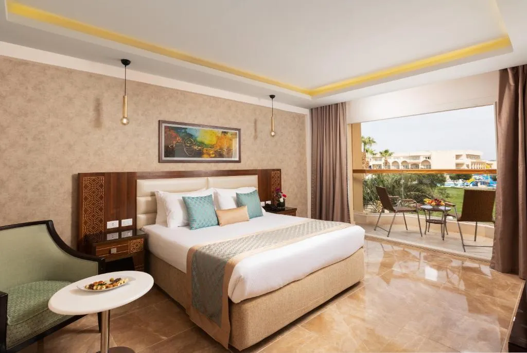 JUNIOR SUITE STANDARD Room, Pickalbatros Royal Moderna Resort -Sharm El Sheikh, Red Sea Riviera