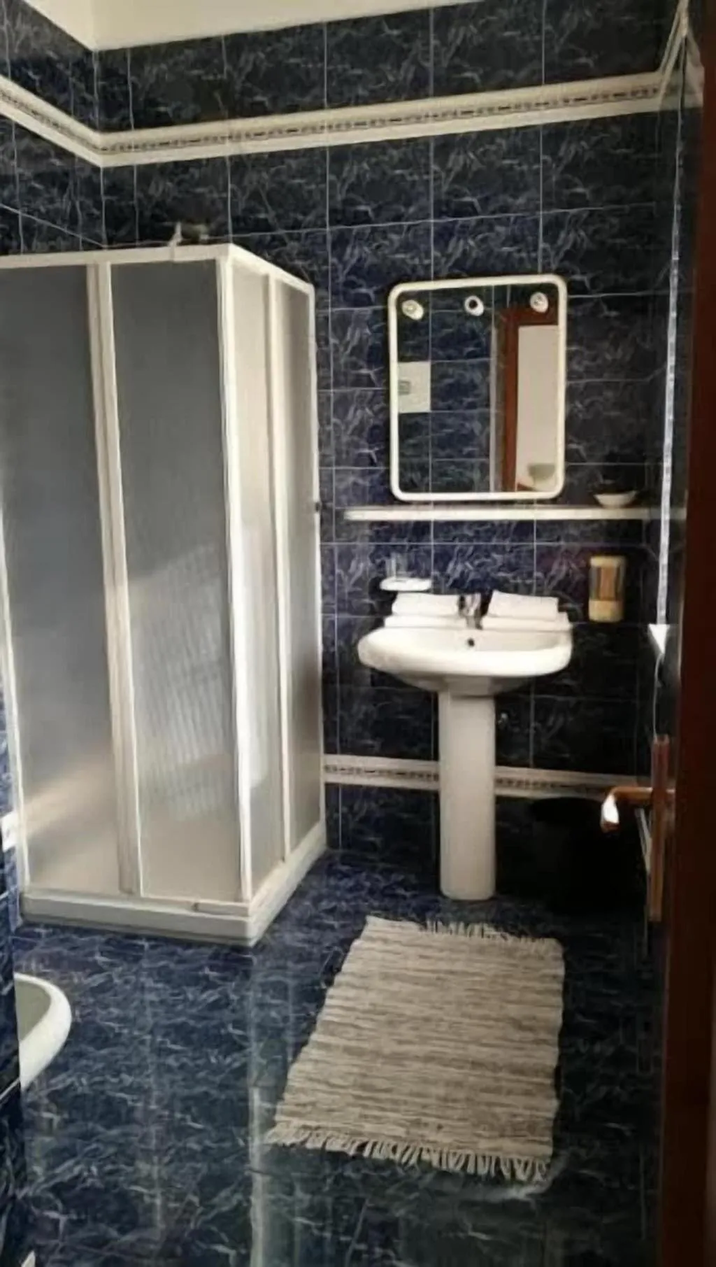Room, Albergo Ristorante Roma, Milan