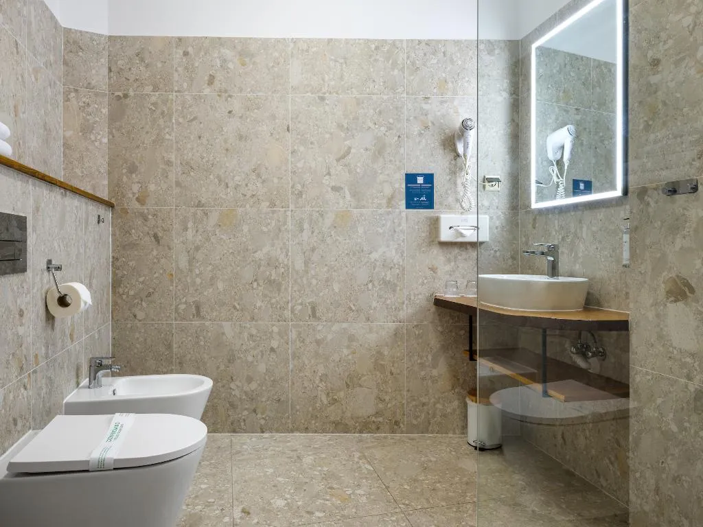 DOUBLE DELUXE Room, Batory, Krakow