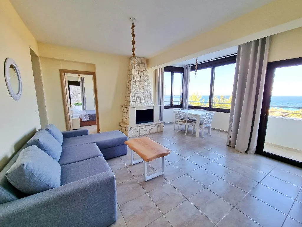 APARTMENT OCEAN VIEW TWO BEDROOMS Room, Bungalow White Apartments and Suits, Halkidiki