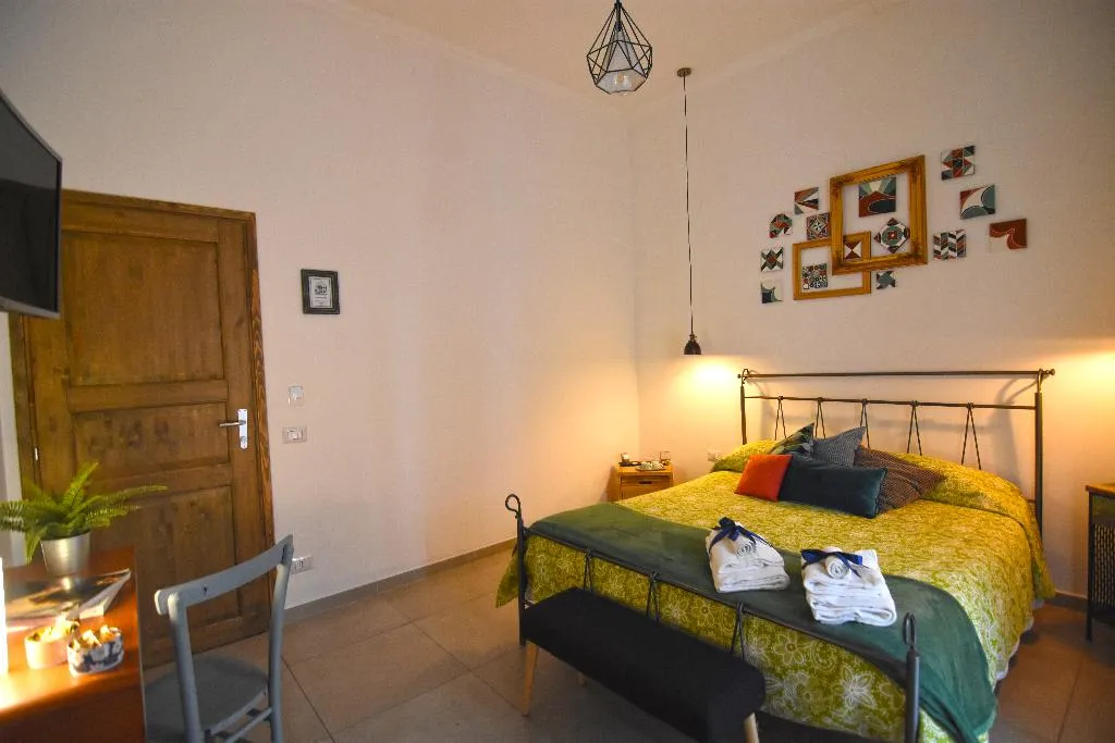 DOUBLE SUPERIOR WITH AIR CONDITIONING Room, B&B Crianza, Naples