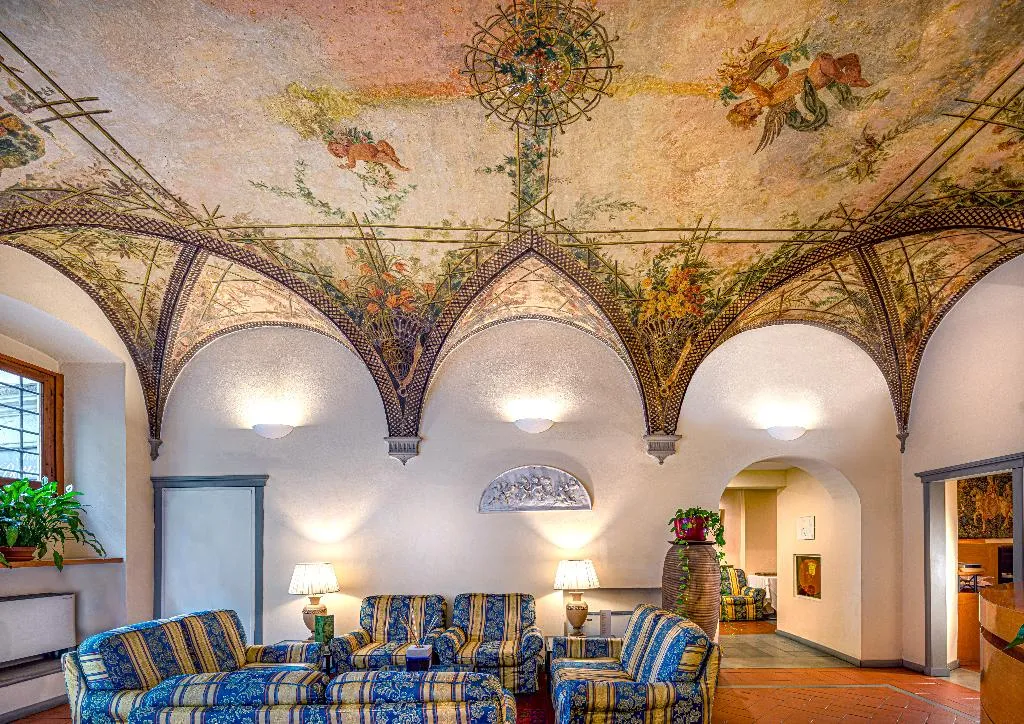 Lobby, Botticelli, Florence
