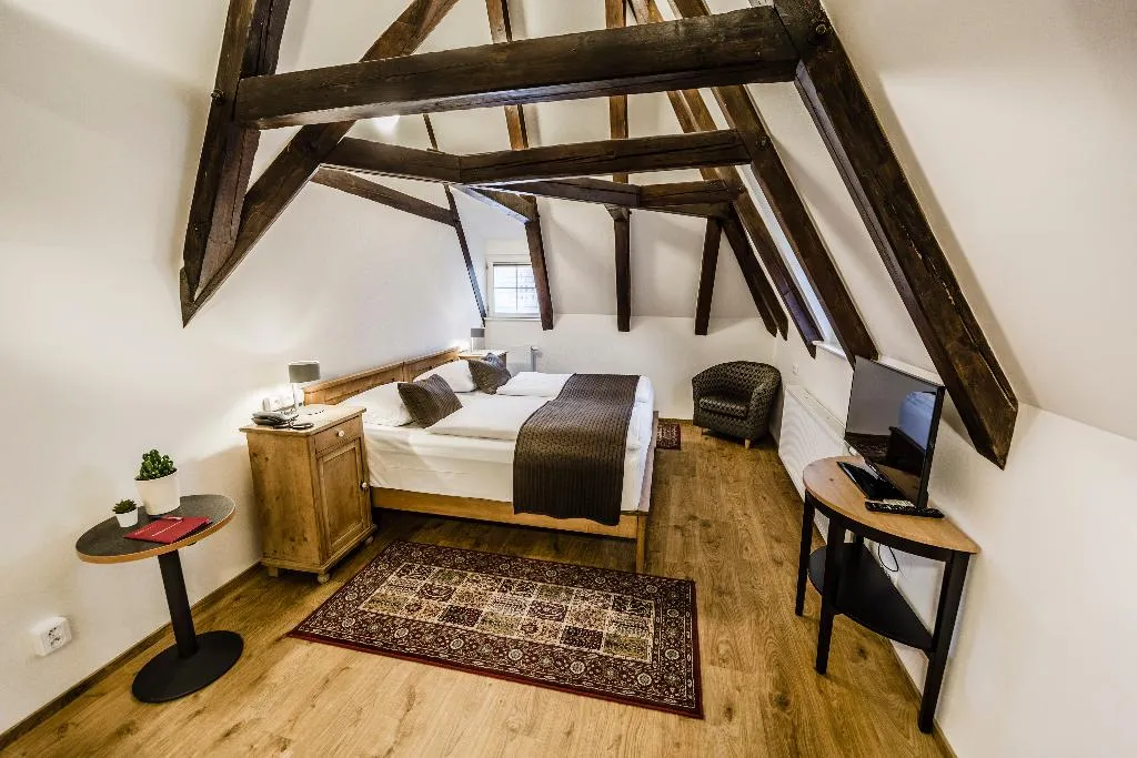 DOUBLE RIVER VIEW Room, Archibald at the Charles Bridge, Prague