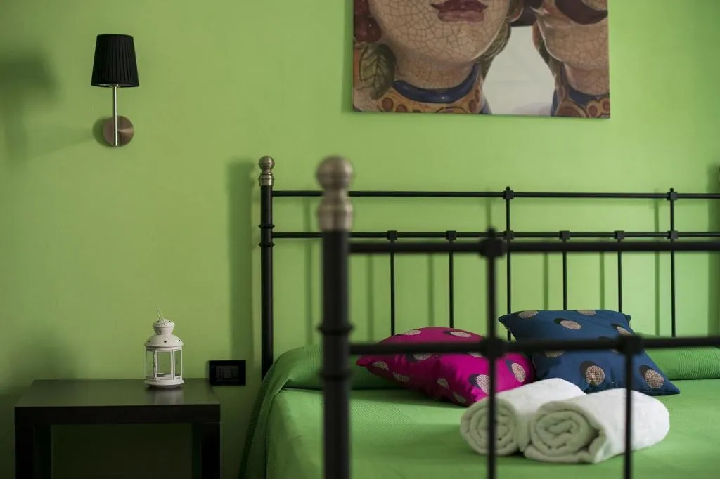 Room, Zammu Bed And Breakfast, Palermo