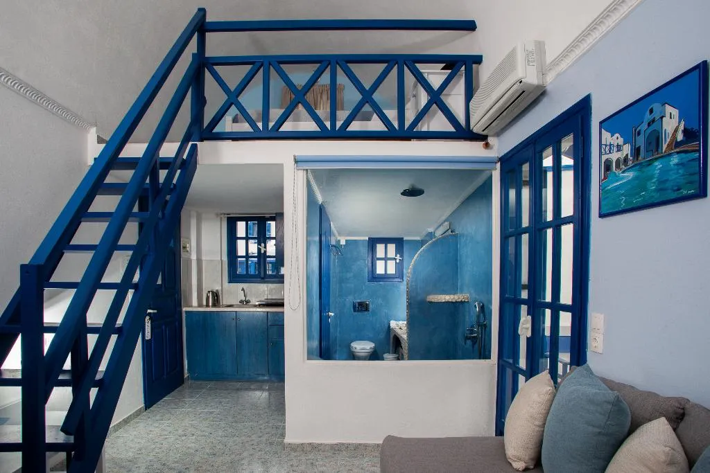DOUBLE STANDARD Room, Roula Villa, Santorini