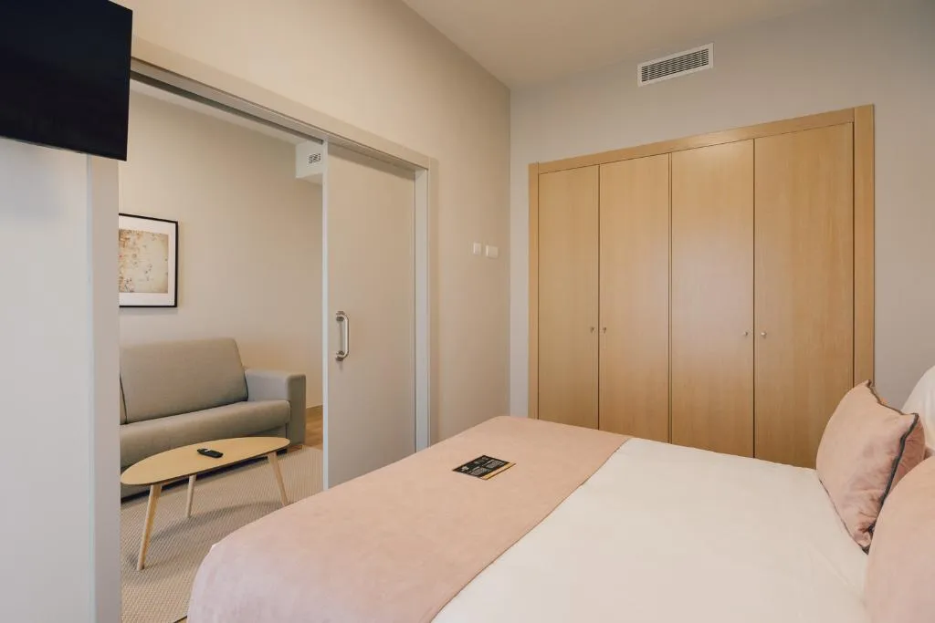 APARTMENT DELUXE Room, Palau Suites & Apartments, Valencia