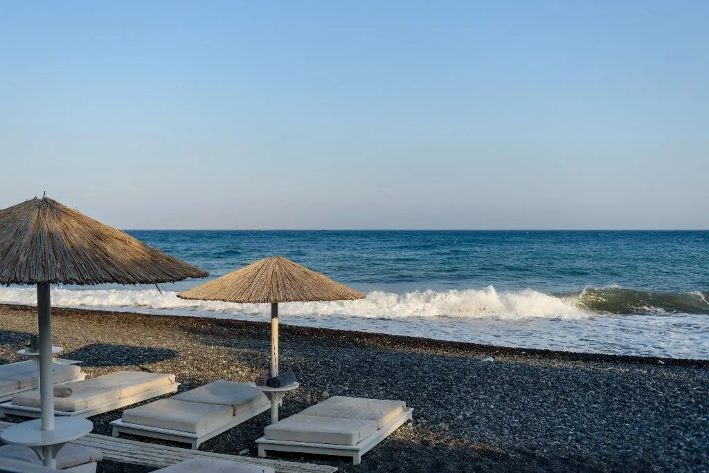 General view, Alesahne Beach, Santorini