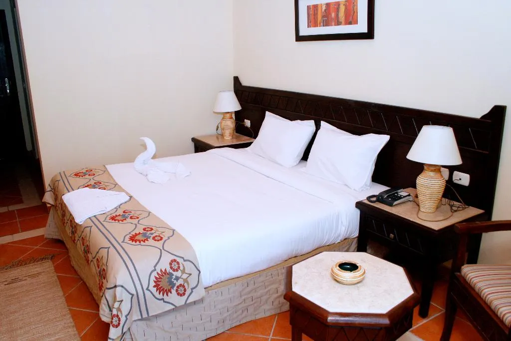 DOUBLE POOL VIEW Room, ONATTI Beach Resort - Marsa Alam, Red Sea Riviera