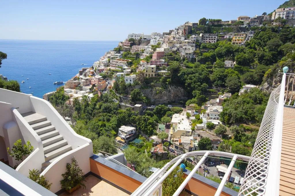 General view, Il Moro Di Positano, Naples