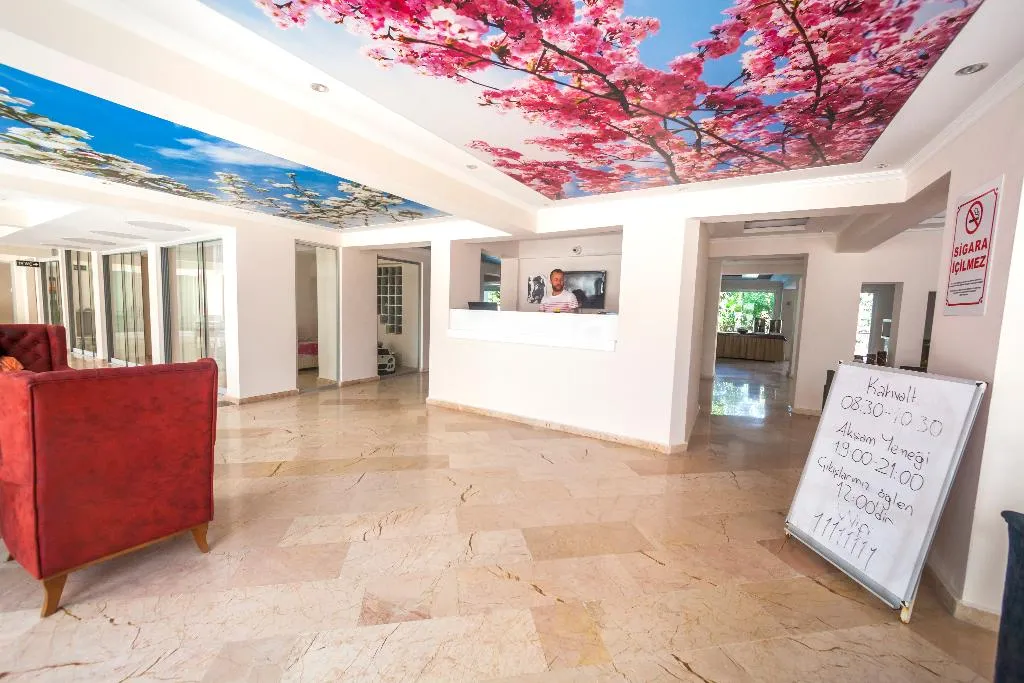 Lobby, Marla, Bodrum
