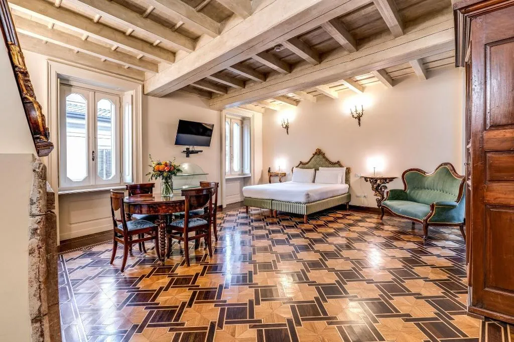 Room, Santa Marta Suites, Milan