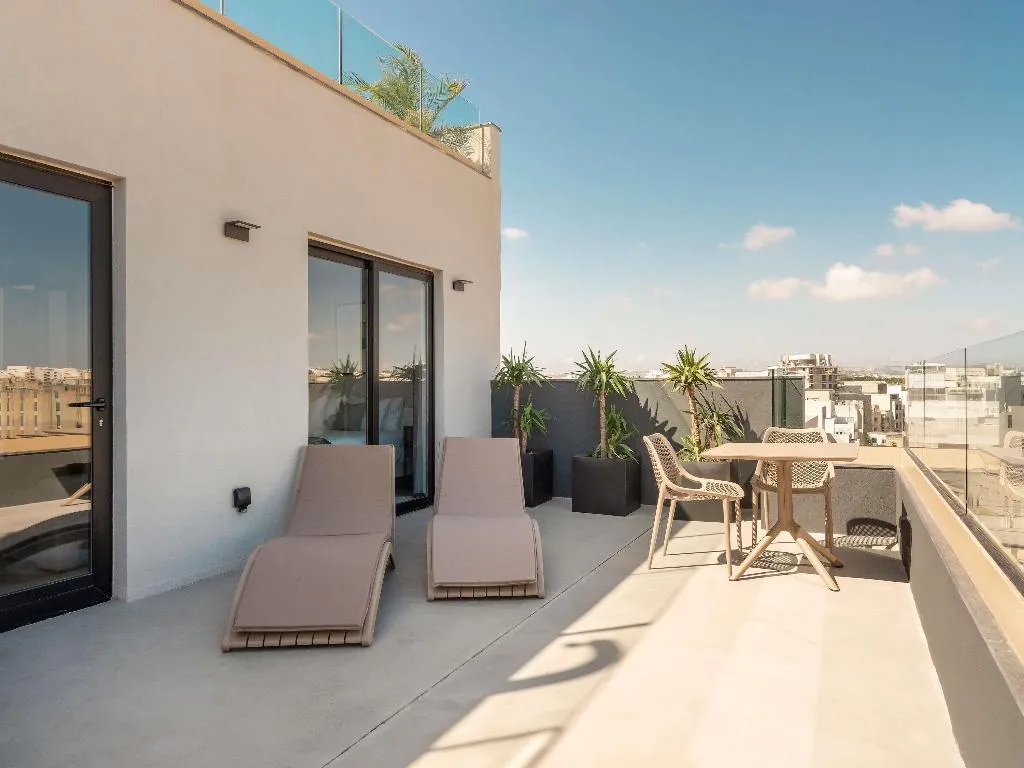 APARTMENT CAPACITY 2 Room, Aparthotel Adagio Malta Central, Malta